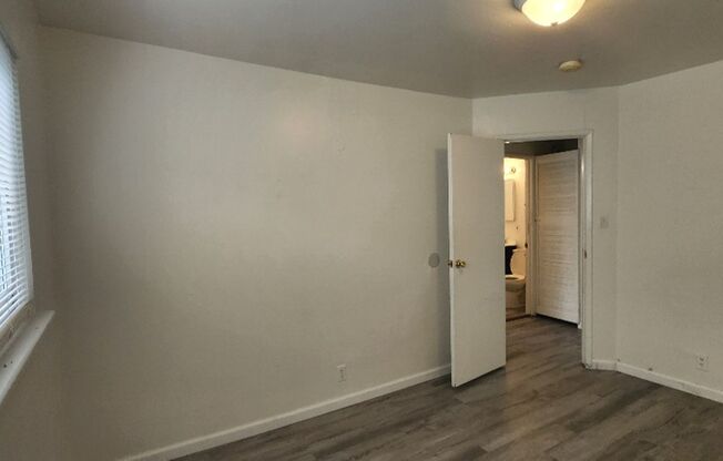 2 beds, 1 bath, 650 sqft, $1,950