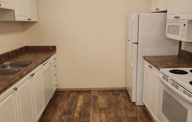 1 bed, 1 bath, 800 sqft, $1,555, Unit 623