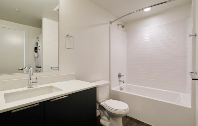 Studio, 1 bath, 453 sqft, $1,975, Unit 603