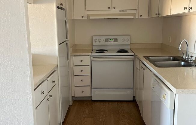 1 bed, 1 bath, 735 sqft, $2,700, Unit 506D