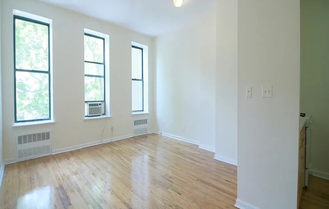 20 W 126 ST