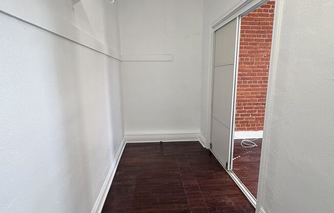 1 bed, 1 bath, $1,600, Unit Unit 211