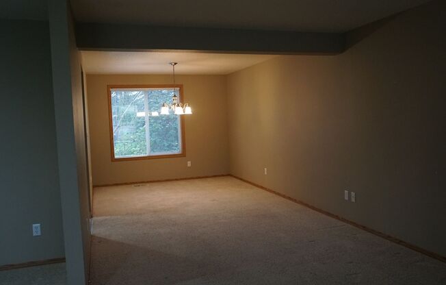 Spacious Walnut Grove 2 Story Home for Rent - 6412 NE 78th Ave