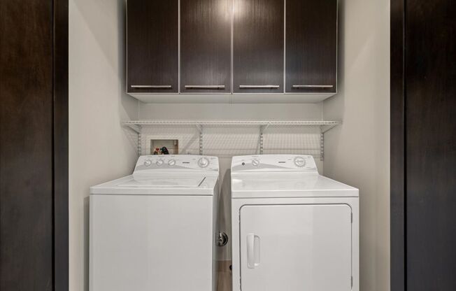 2 beds, 2 baths, $2,195, Unit Unit 102