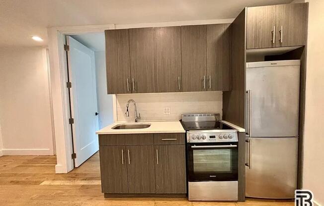 236 N 11 ST