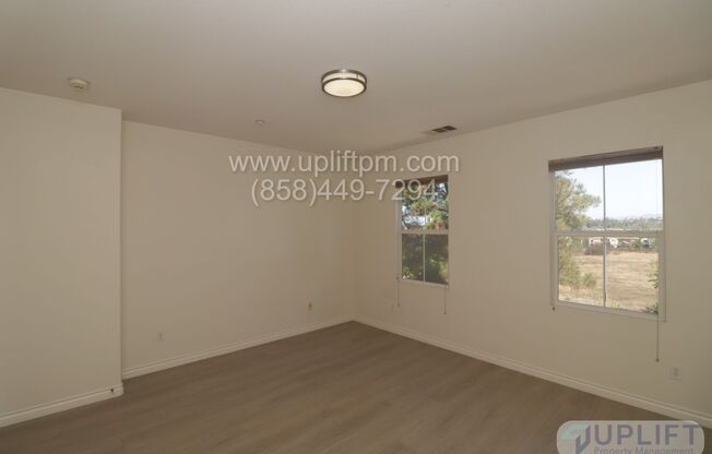 2 Bed, 3 Bath Townhome Near Parks, Shopping And Dining. *****MORE PHOTOS COMING SOON*****