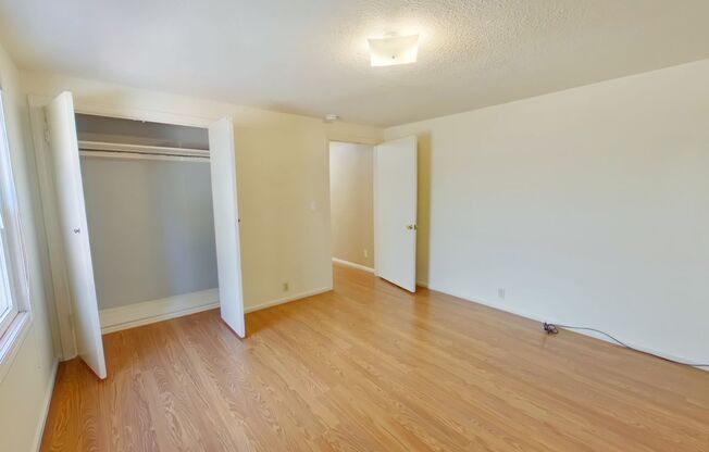 5 beds, 2 baths, 2,200 sqft, $4,250, Unit 385 East 15th Ave