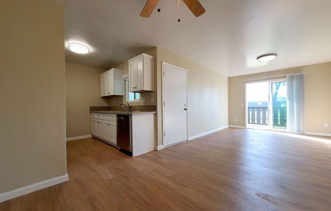 2 beds, 1 bath, 750 sqft, $2,395, Unit 208