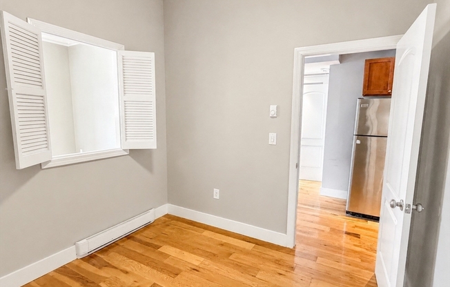 2 beds, 1 bath, 600 sqft, $3,800, Unit F-5
