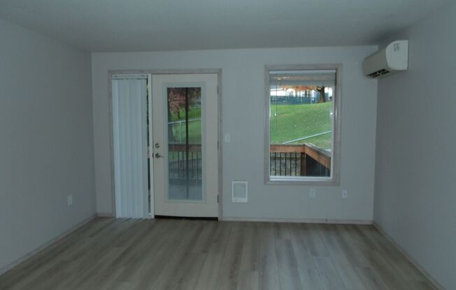 2 beds, 2 baths, 1,240 sqft, $1,940, Unit L57