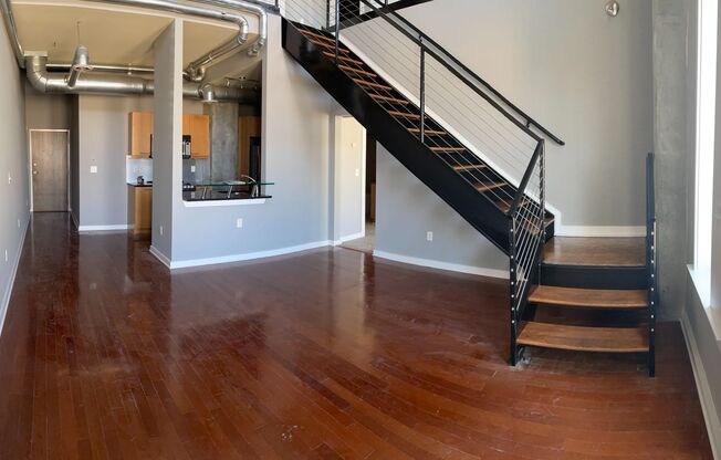 2 beds, 2 baths, $2,300, Unit # 7413