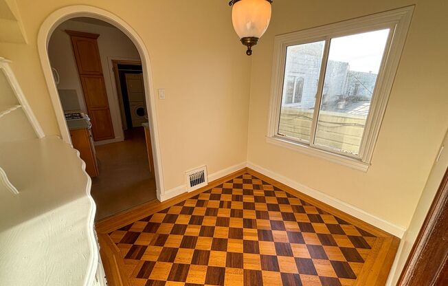 1427-1429 Taraval St