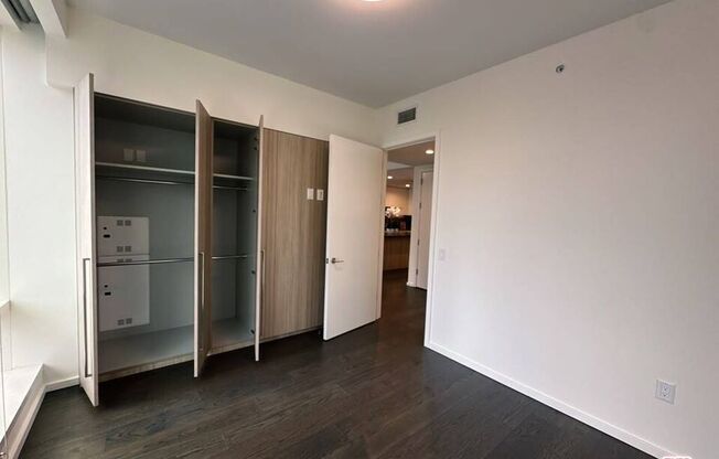 2 beds, 2 baths, 1,343 sqft, $5,003, Unit 1008