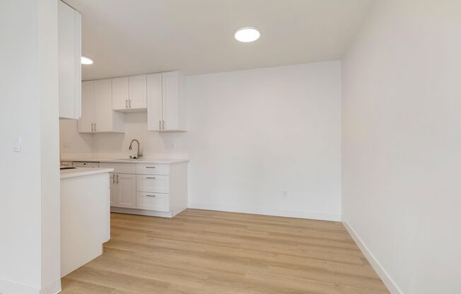1 bed, 1 bath, 766 sqft, $2,225, Unit 102
