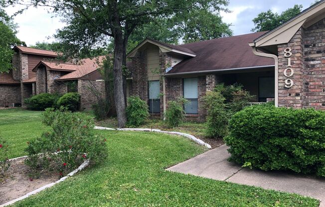 THIS IS ONE YOU HAVE TO SEE! 3/2 WITH FIREPLACE, FABULOUS COVERED PORCH IN SECLUDED BACK YARD!