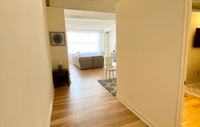 1 bed, 1 bath, 955 sqft, $2,300, Unit 202