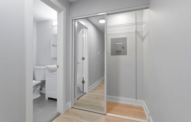 Studio, 1 bath, 250 sqft, $1,450, Unit 2D