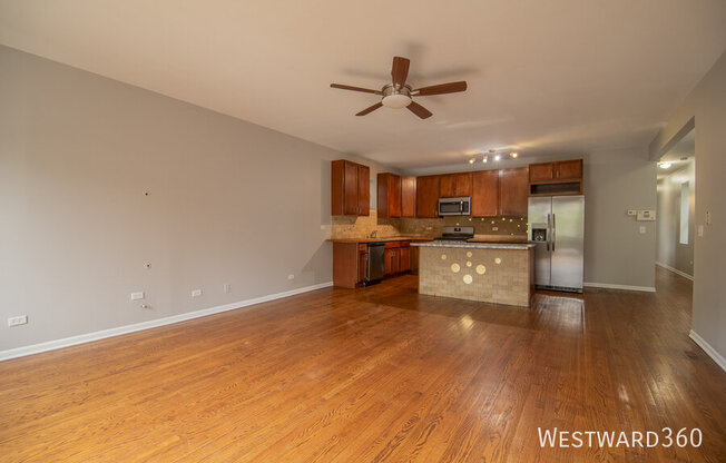2328 W WASHINGTON BLVD
