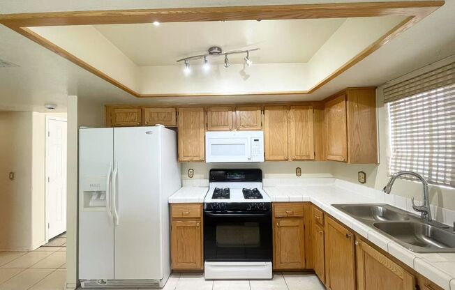 Beautiful 3-Bed Home Near Parks & Schools – Move-In Ready!