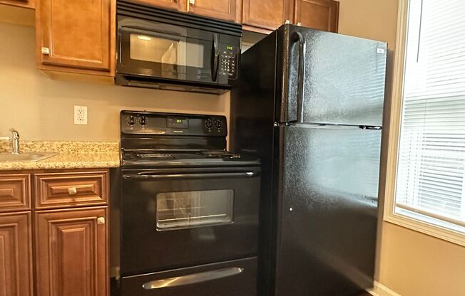 Studio, 1 bath, 179 sqft, $800, Unit 161-B Jack Miller