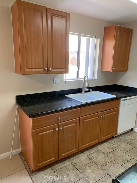 3 beds, 1.5 baths, 1,340 sqft, $2,995, Unit 9