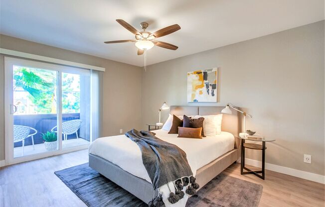 3 beds, 2.5 baths, 1,222 sqft, $3,295, Unit 34
