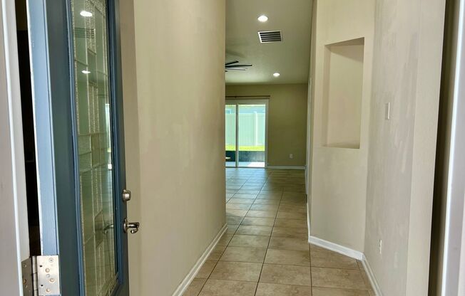 Modern Comfort Meets Community Living!