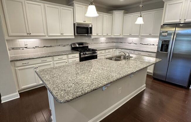 3 Bedroom 2.5 Bathroom Townhome!