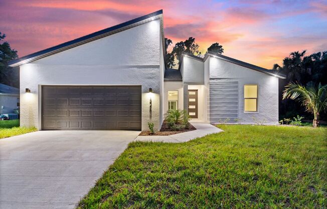BRAND NEW HOME! Modern, energy efficient home with ALL of the upgrades! North Port, FL