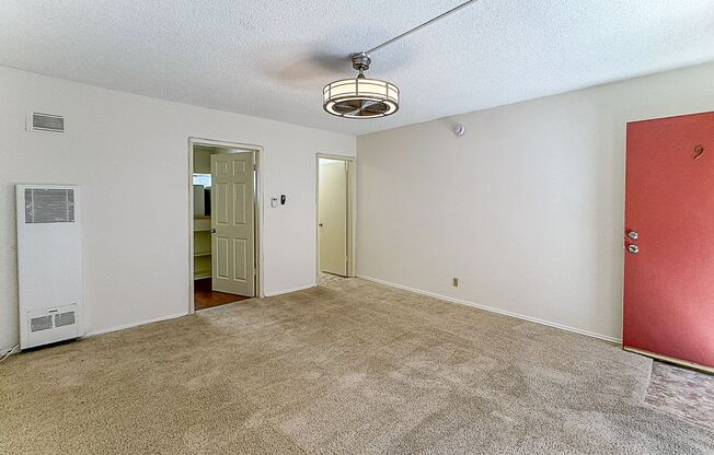 808 6th St.