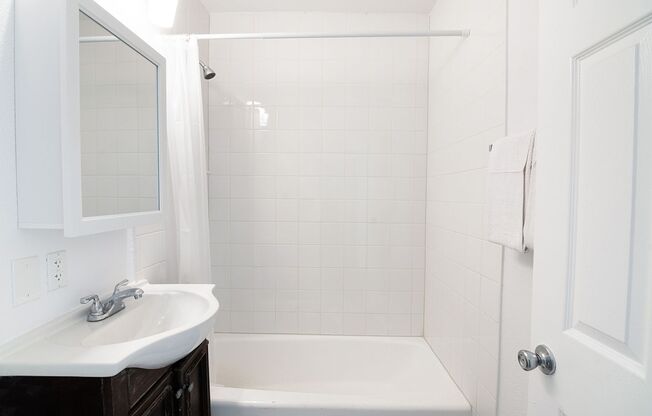 Studio, 1 bath, 126 sqft, $1,695, Unit 212