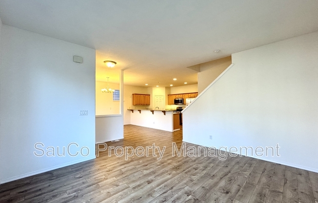 11074 SW WASHINGTON ST