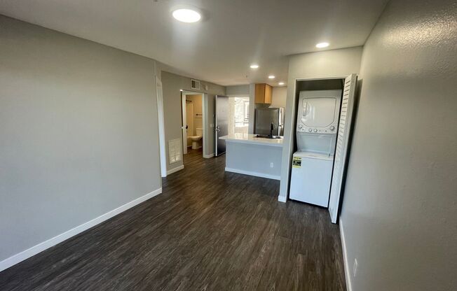 1 bed, 1 bath, 495 sqft, $2,725, Unit F-223