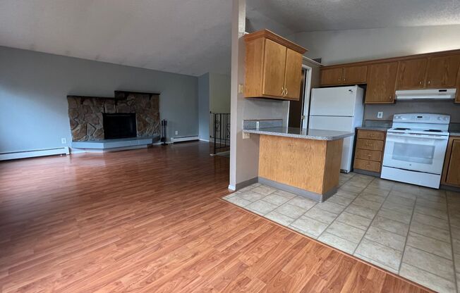 403/405 Camelot Drive