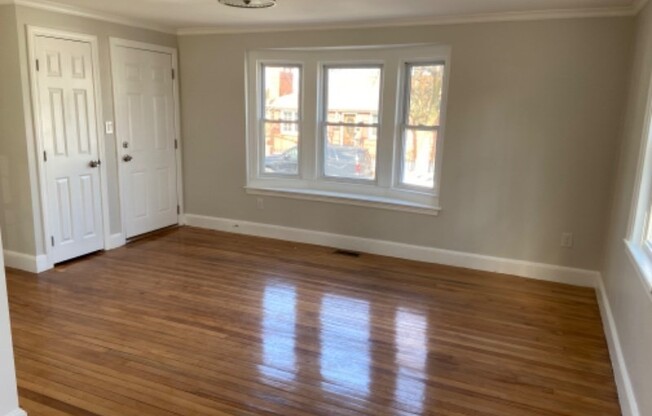 10 BATEMAN ST