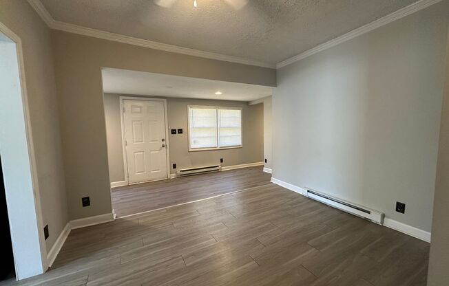 2 beds, 1 bath, $1,325, Unit Unit A