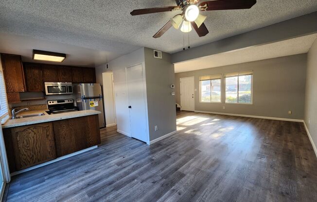 8613 La Riviera Dr #C - Sacramento 95826