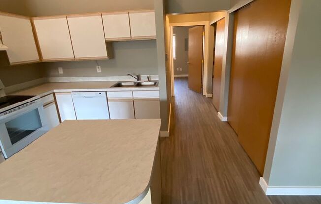 311Nach - Evergreen Court