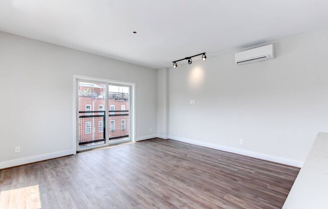 1 bed, 1 bath, 654 sqft, $1,825, Unit 407