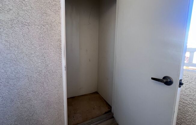 2 beds, 2 baths, $1,650, Unit # 2034