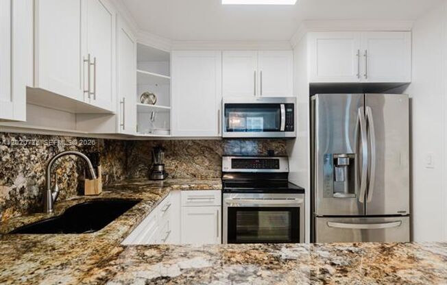 2301 Collins Ave cu-804, Miami Beach, FL 33139
