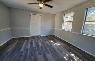 Affordable Remodeled 2 bedroom, 1 bathroom home!