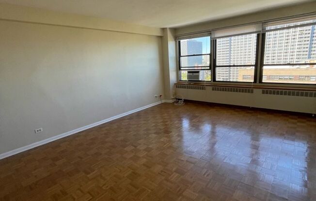 1 bed, 1 bath, 700 sqft, $1,850, Unit 418-1411