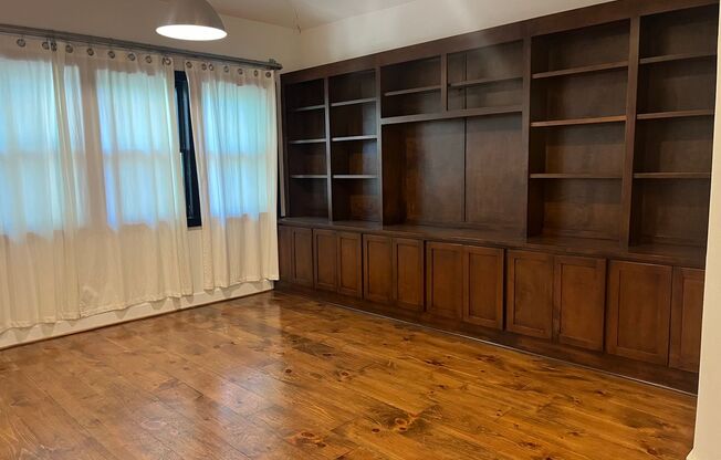 3 beds, 2 baths, $2,200