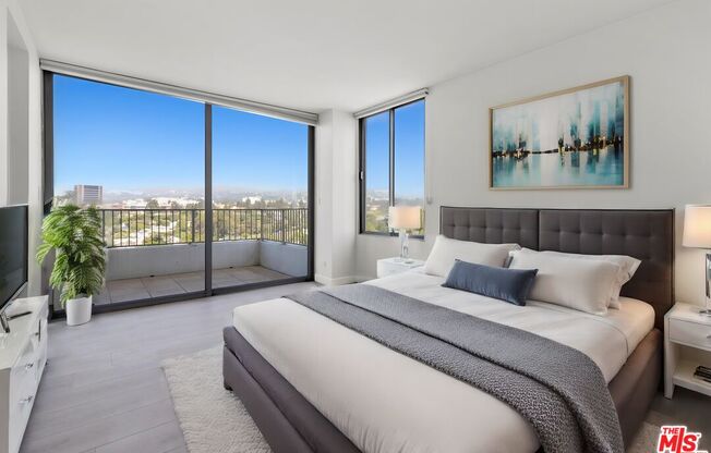 2 beds, 1.8 baths, 1,114 sqft, $5,400, Unit 1703