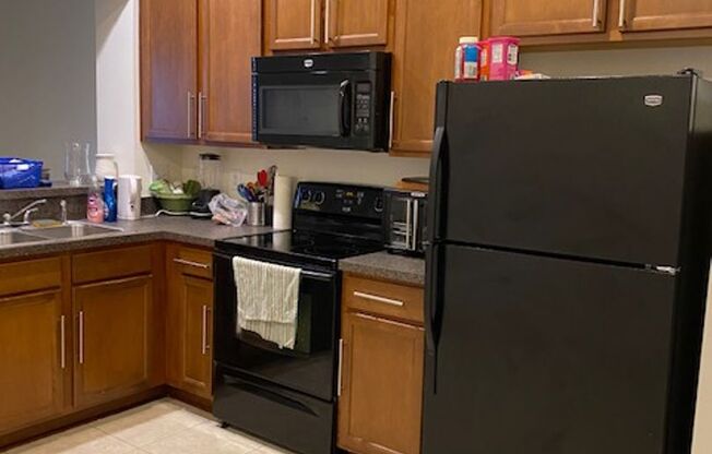 2 beds, 2.5 baths, $1,600