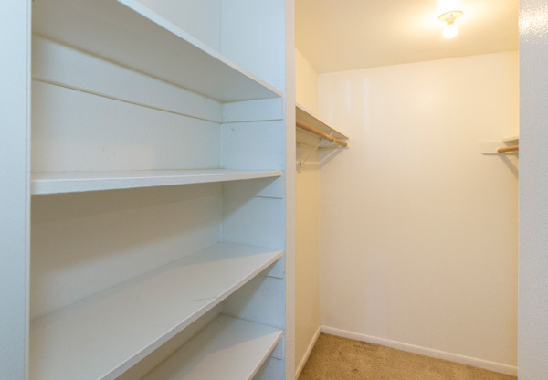 1 bed, 1 bath, 520 sqft, $900, Unit 6-101