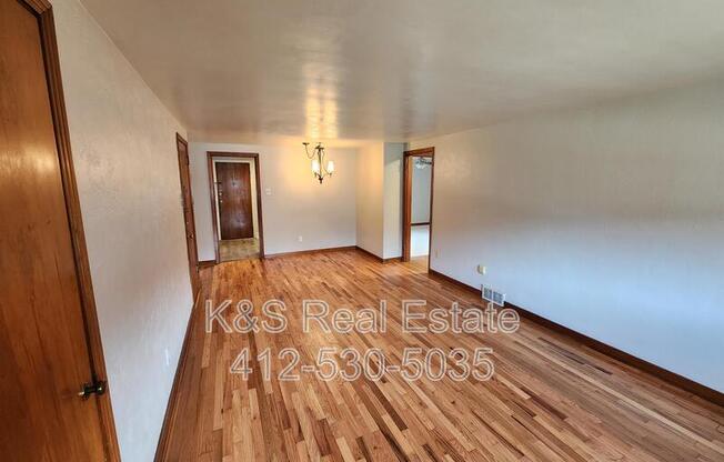 1439 LINCOLN WAY
