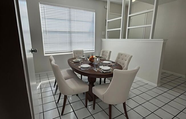 2 beds, 2 baths, 940 sqft, $1,475, Unit OCR-219