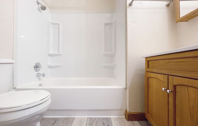 1 bed, 1 bath, 460 sqft, $755, Unit 525-20